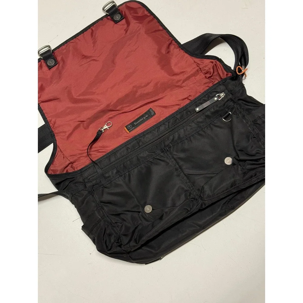 Tumi T-Tech Essential Gear Messenger‎ Bag Black Nylon Laptop Crossbody 57574D